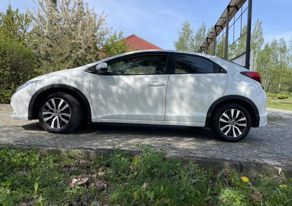 Honda Civic cena 39900 przebieg: 234000, rok produkcji 2015 z Tczew małe 704